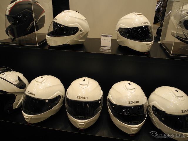 ワイズギアが6月に発売予定のヘルメット「YJ-19 ZENITH」