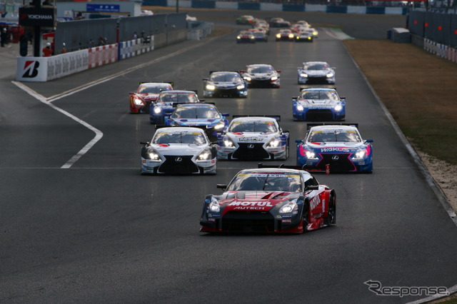 岡山テストでのスタートシミュレーションの模様(GT500)。