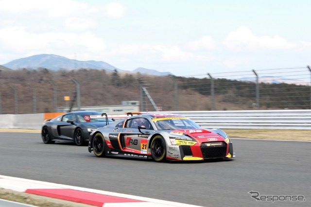アウディ R8
