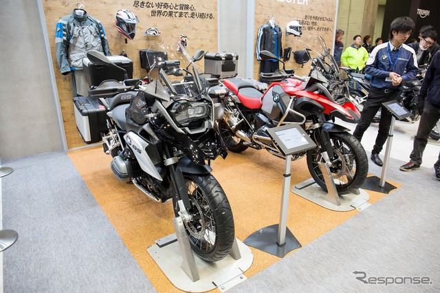 BMWブースの展示(東京モーターサイクルショー16)