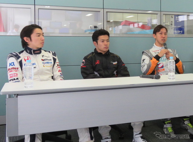 左から中嶋大祐、山本尚貴、石浦宏明。
