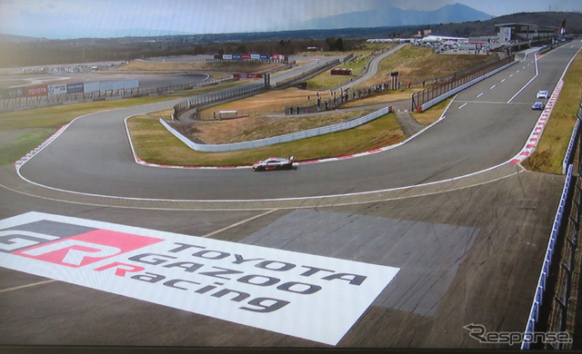 3月27日、SUPER GT富士公式テスト2日目には、1コーナーは既にこの様相となっていた。