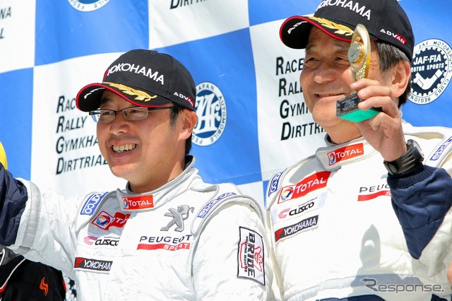 柳澤宏至選手（左）と中原祥雅