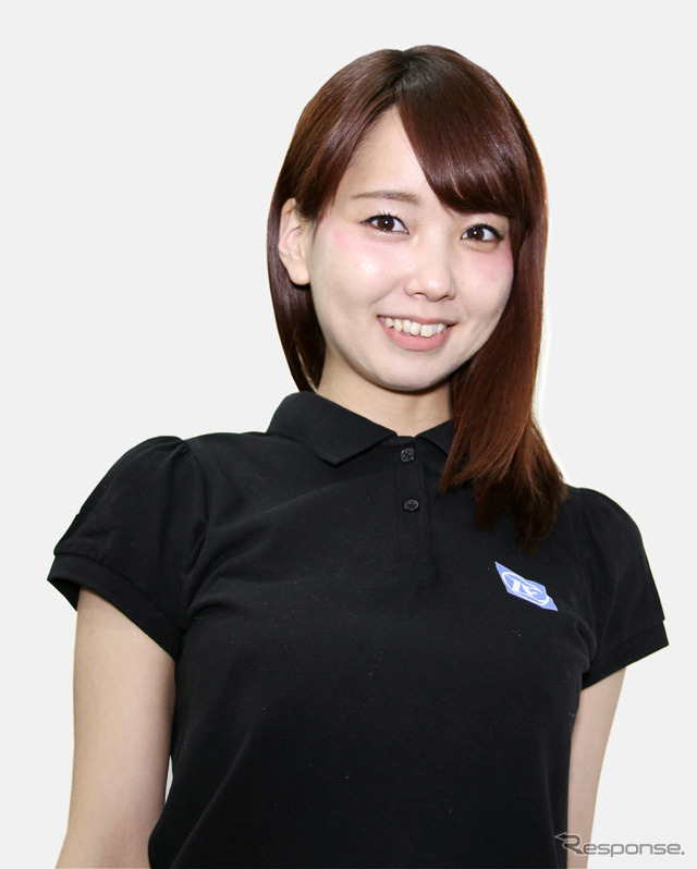 ZFモータースポーツ・アンバサダーの佐藤彩奈さん