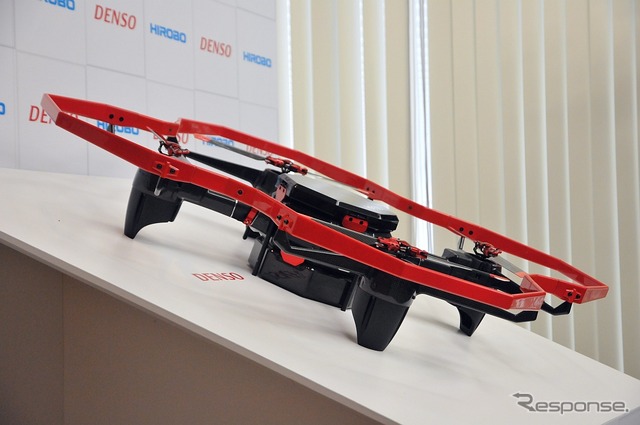 道路や橋を点検するデンソーのドローン……産業用初の可変ピッチ機構