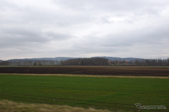 スイス下道から見た風景