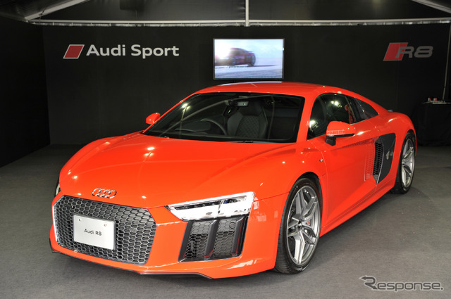 アウディ R8