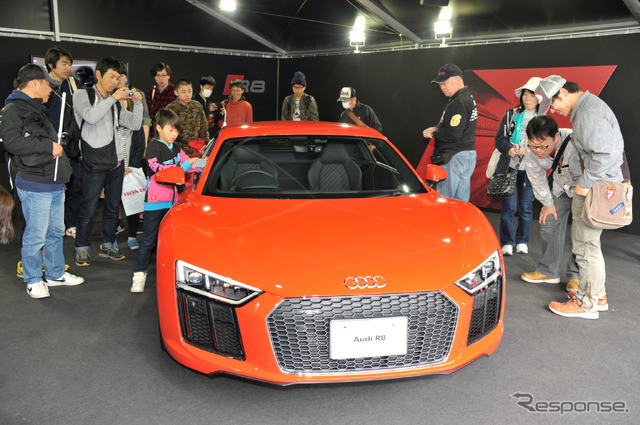 アウディ R8
