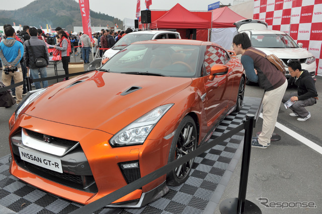 日産 GT-R 2017年モデル