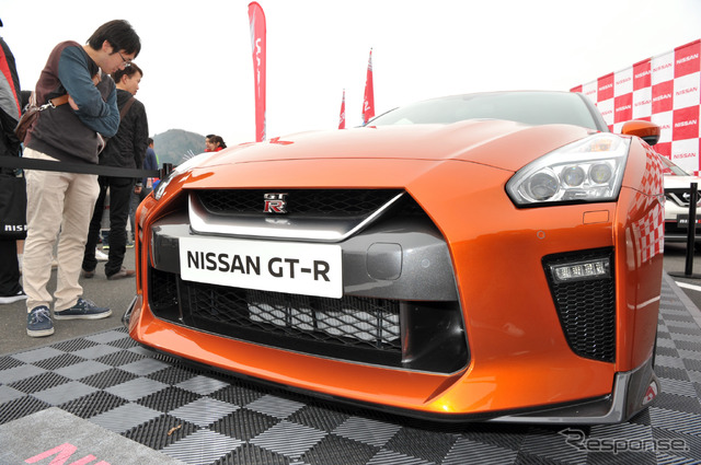 日産 GT-R 2017年モデル