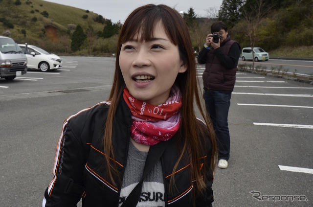 レンタルバイクで日本をツーリング中の黄さん。