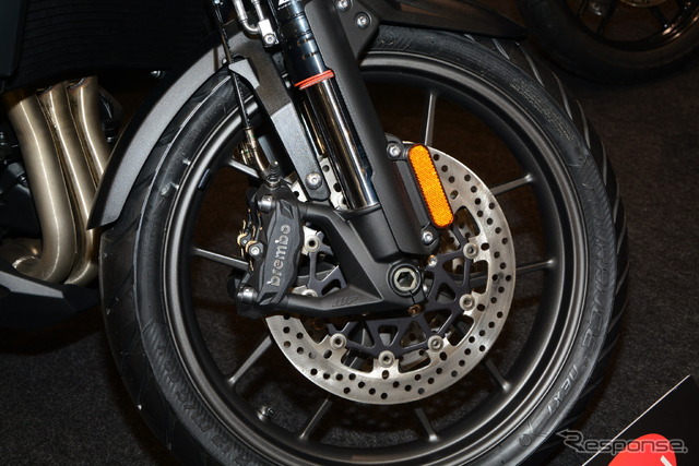 トライアンフ タイガーエクスプローラーXRX(東京モーターサイクルショー16)