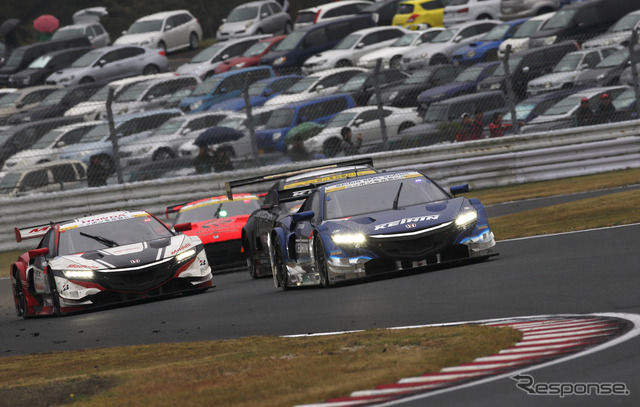 2015年のSUPER GTシリーズ第7戦「オートポリス大会」の模様。