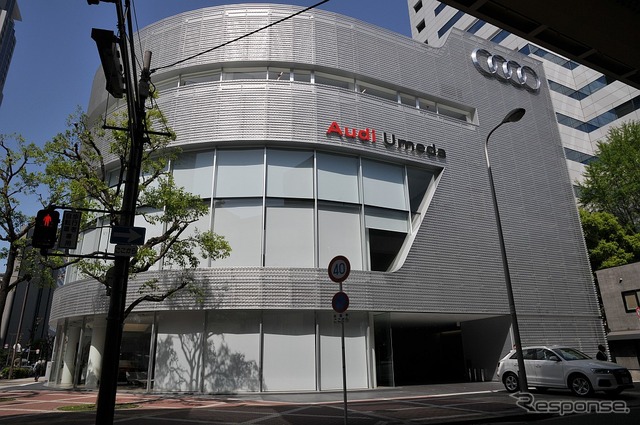 アウディ梅田