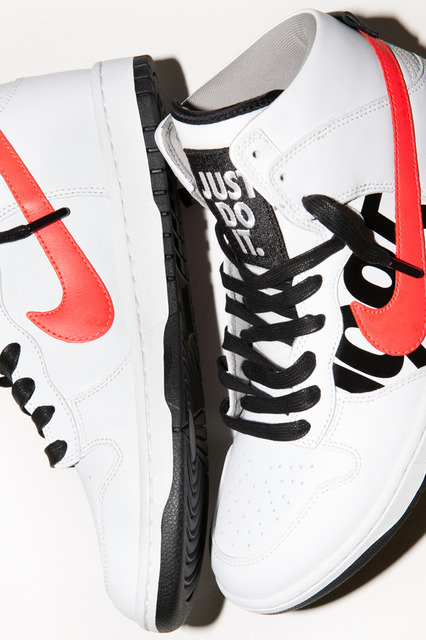 「アンディフィーテッド × ナイキラボ ダンク ラックス（Undefeated x NIKE LAB DUNK LUX）」（1万8,000円）