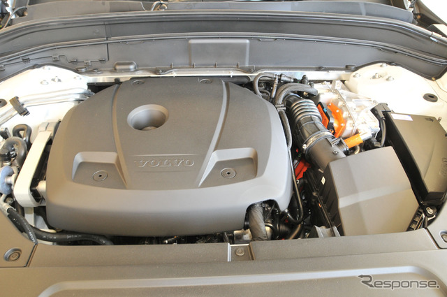 ボルボ XC90 T8 ツインエンジンAWD