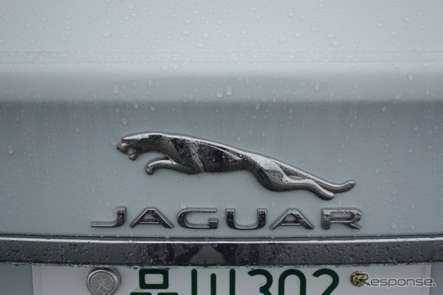 ジャガー XF プレステージ&ポートフォリオ