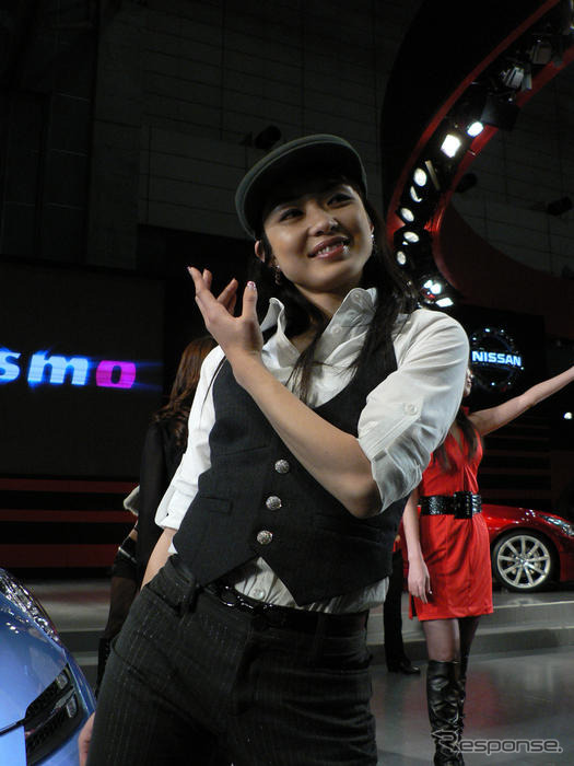 【東京オートサロン07】おどる写真蔵…Dress-Up と Tuning 日産 続