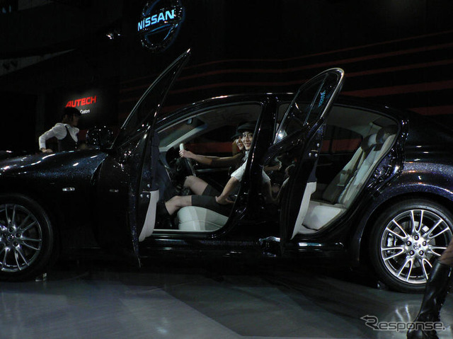 【東京オートサロン07】おどる写真蔵…Dress-Up と Tuning 日産 続