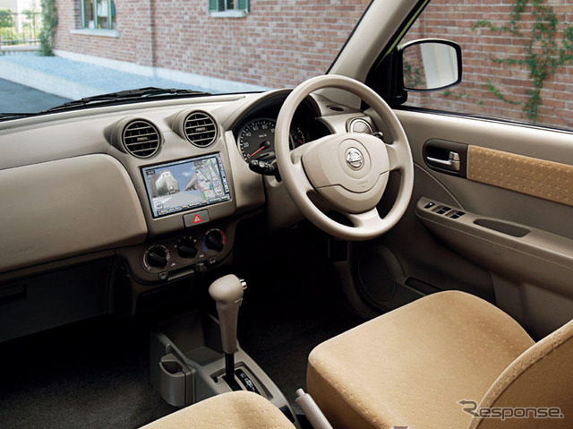 【日産 ピノ 発表】4車種目の軽自動車を発売、専用シート生地など