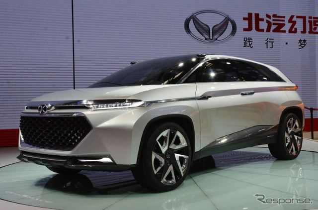 北京汽車 紳宝OFF SPACE(北京モーターショー16)