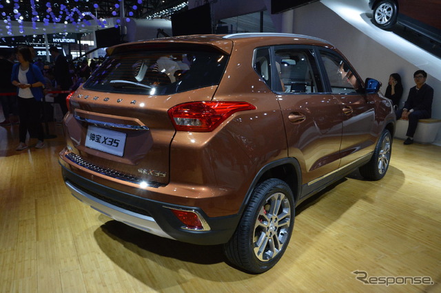 北京汽車 紳宝X35(北京モーターショー16)