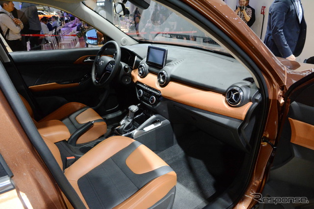 北京汽車 紳宝X35(北京モーターショー16)