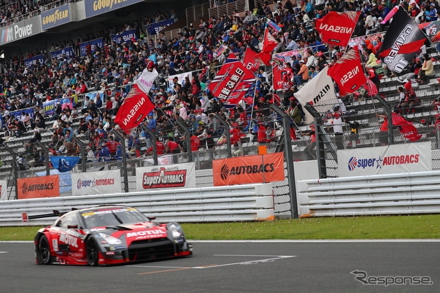 GT500クラス予選4位の#1 GT-R。