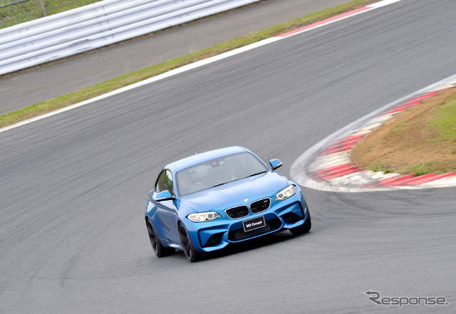 BMW M2クーペ