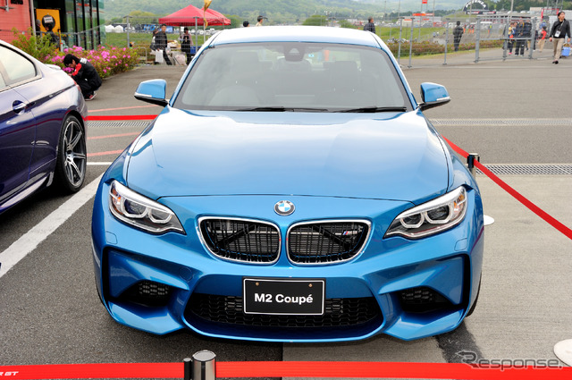 BMW M2クーペ