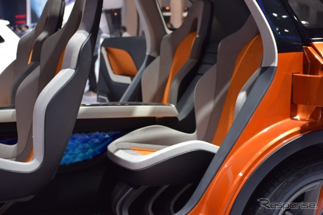 第一汽車 奔騰 X4(北京モーターショー16)