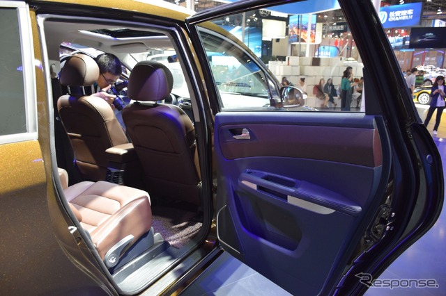 海馬汽車 V70(北京モーターショー16)