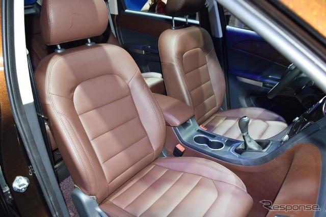 海馬汽車 V70(北京モーターショー16)