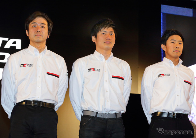 トヨタGAZOOレーシングのニュル24時間レース主戦選手のひとり、大嶋和也(中央)。