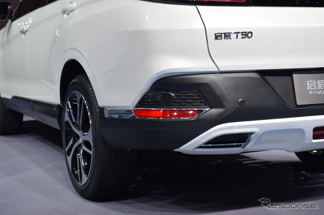 日産 ヴェヌーシア T90(北京モーターショー16)