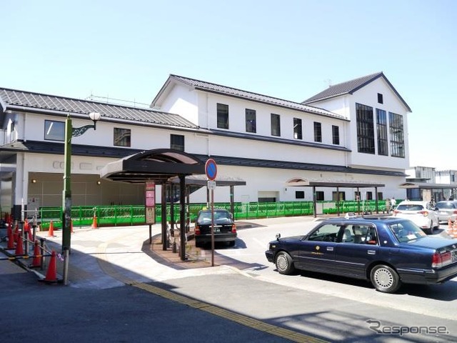 岩槻駅の橋上駅舎（東口）。5月31日から使用を開始する。