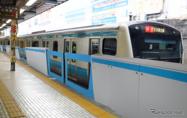 ホームドアの設置イメージ。鶴見駅のホームドアは2017年度中に使用を開始する予定。