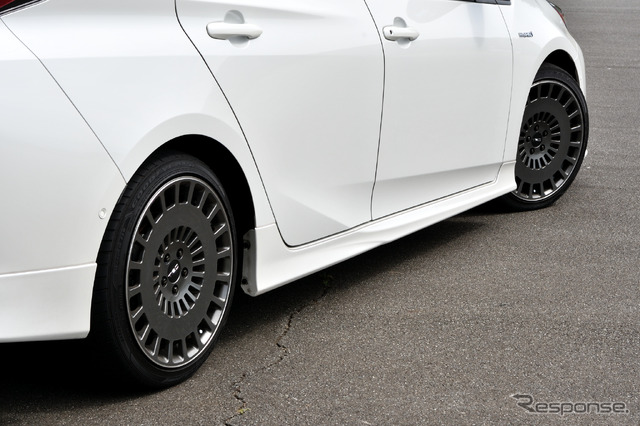 トヨタ TRD プリウス
