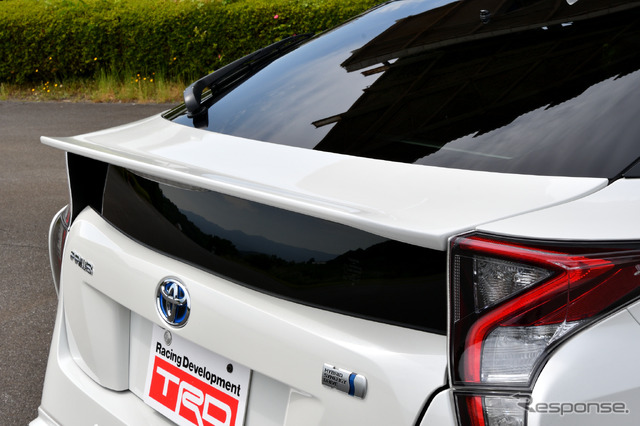トヨタ TRD プリウス