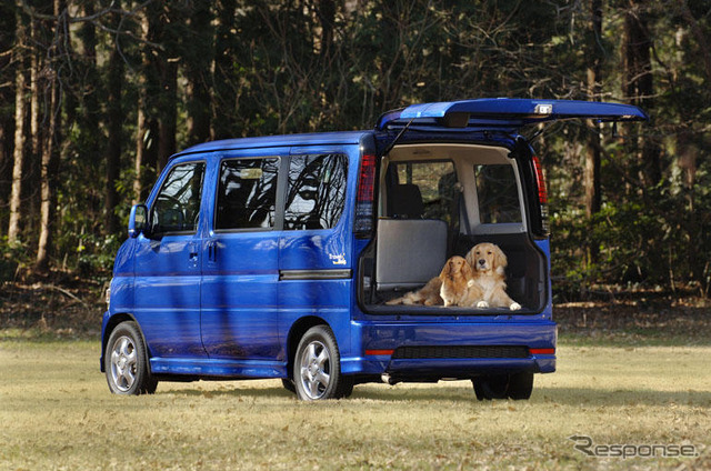 ホンダ、バモス に愛犬とのドライブのための専用装備