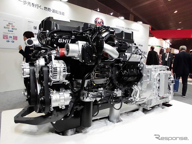 電動過給機(e-SC Electric Supercharger)による走行燃費改善技術を初公開したUDトラックス(人とくるまのテクノロジー展2016横浜)