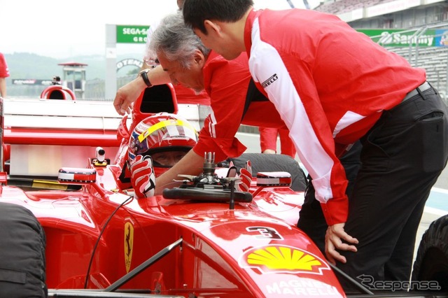 F1マシン専門のスタッフがサポート