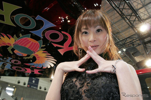 【東京オートサロン07】コンパニオン写真蔵…その65、HOUSE OF KOLOR ゾクゾクッ