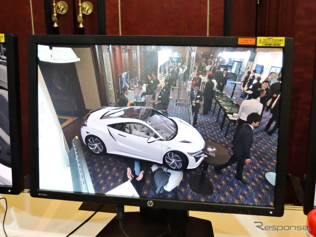 実際の空間に置かれたバーチャルNSX