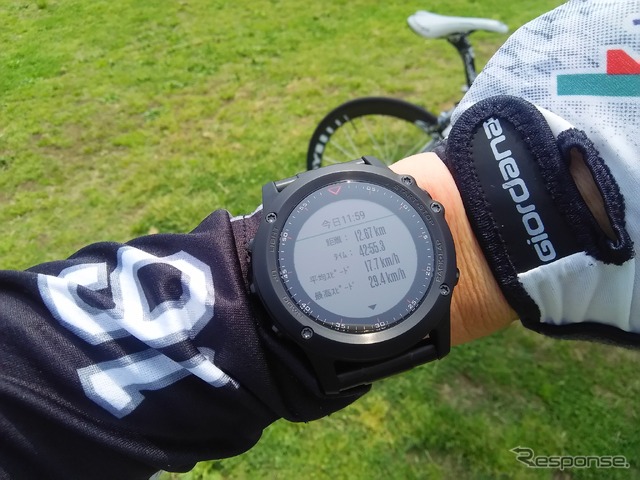 画面が大きいので細かなデータも確認しやすい。最高速は時速29.4kmだ
