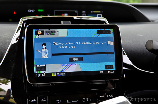 スマホアプリとの連携で目的地の設定も可能
