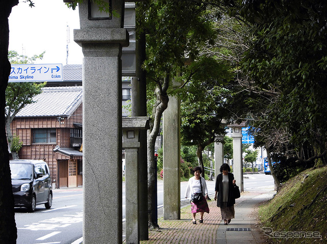 伊勢神宮、内宮と外宮を結ぶ旧街道・古市参宮街道を歩く。遊郭の名残、麻吉旅館も訪ねることに(AIR & BUS成田発伊勢行きツアー)
