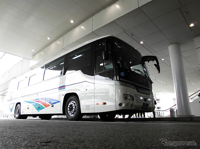 【AIR & BUS】運転停車や乗務員交代も見えた“弾丸伊勢ツアー”…夜行バス旅11時間