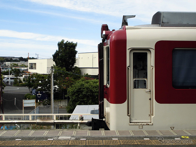 伊勢神宮、内宮と外宮を結ぶ旧街道・古市参宮街道を歩く。伊勢市内の近鉄沿線も散策(AIR & BUS成田発伊勢行きツアー)