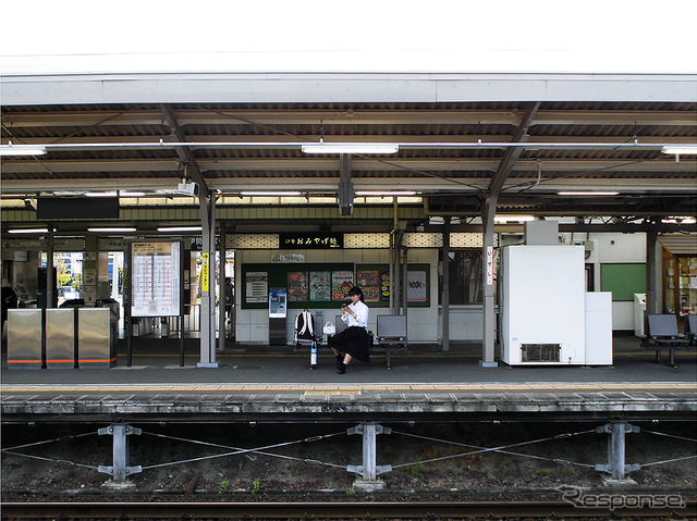 JR参宮線はキハ40が姿を消し、新しいキハ25が活躍(AIR & BUS成田発伊勢行きツアー)